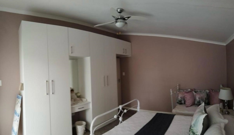 4 Bedroom Property for Sale in Bothasrus Eastern Cape